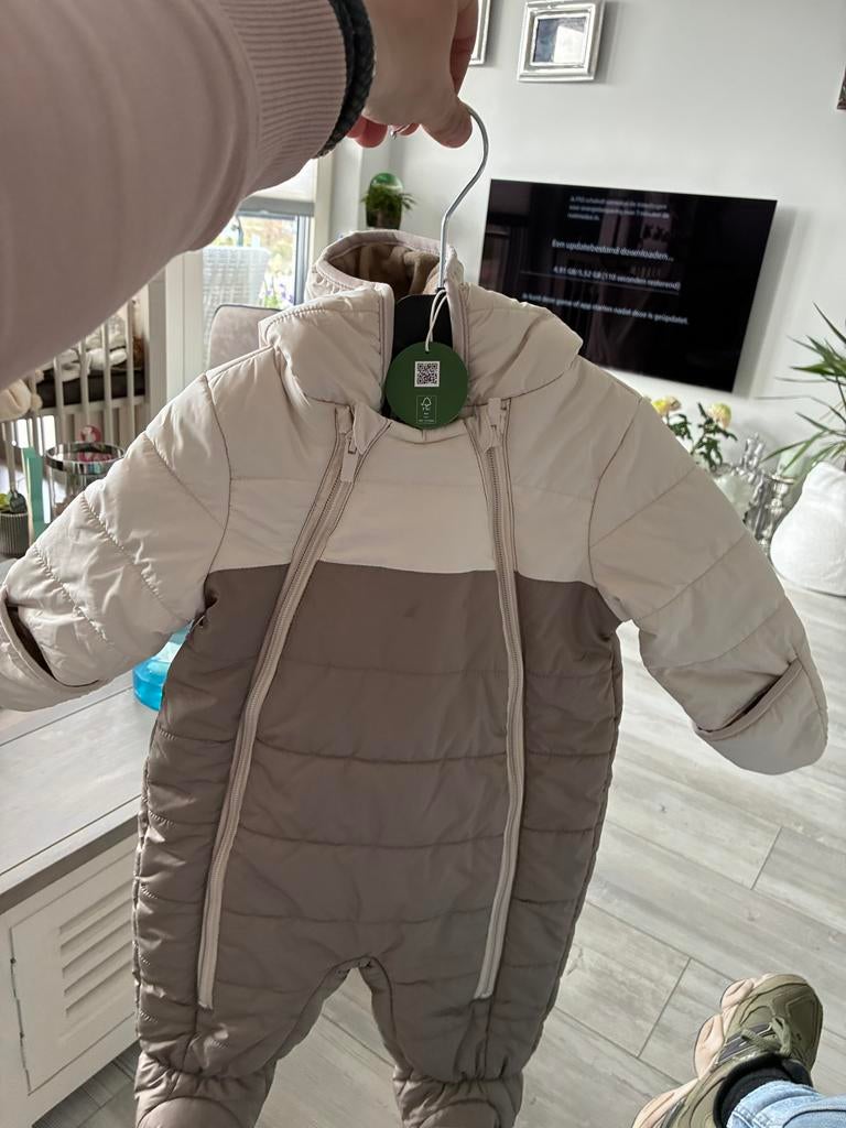 Nieuw baby skipak maat 68 - Ideaal voor de winter!, Ophalen of Verzenden, Nieuw, Jongetje of Meisje, Pakje