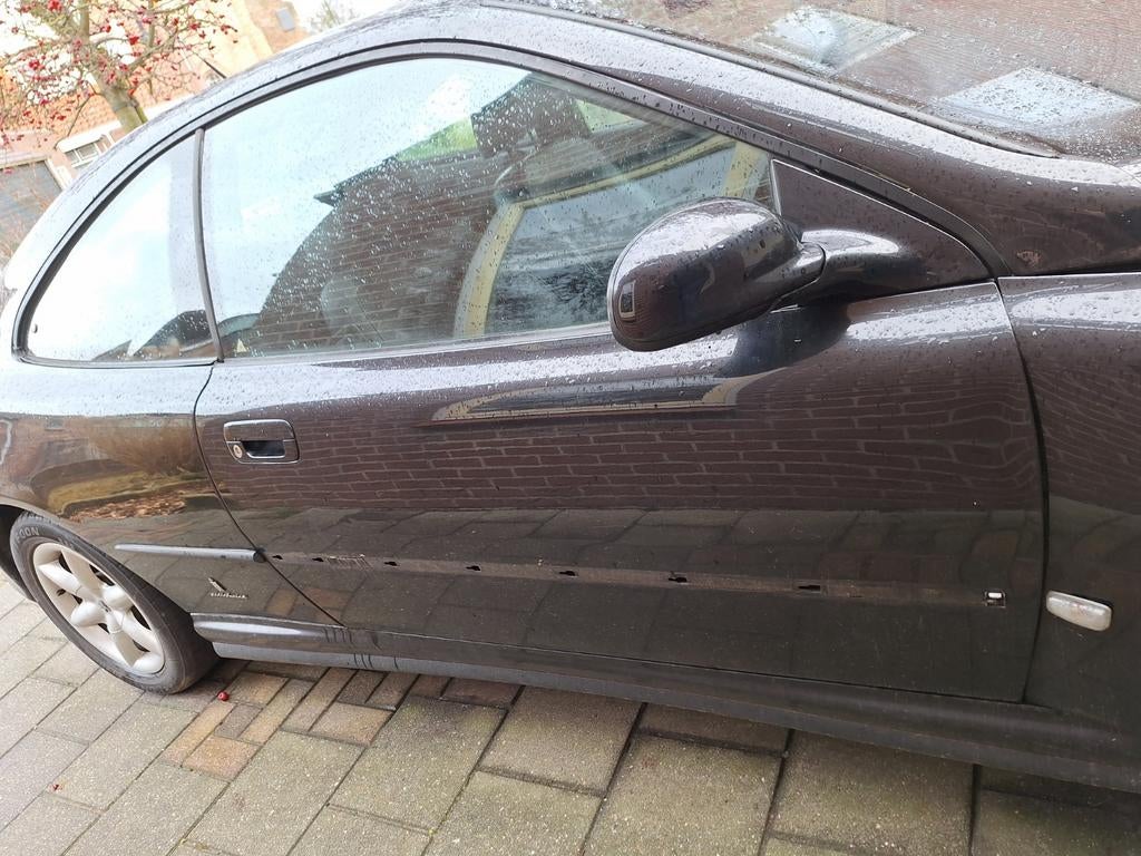 Peugeot 406 Coupé 2.2. 16V, 2003 voor onderdelen., Ophalen