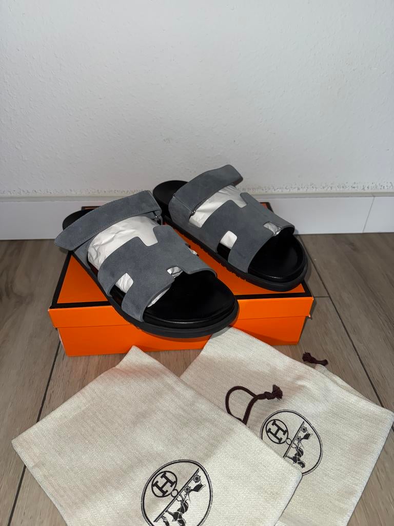Hermes Chypre Sandal EU44 (valt als 43!!), Kleding | Heren, Schoenen, Zo goed als nieuw, Sandalen, Blauw, Ophalen