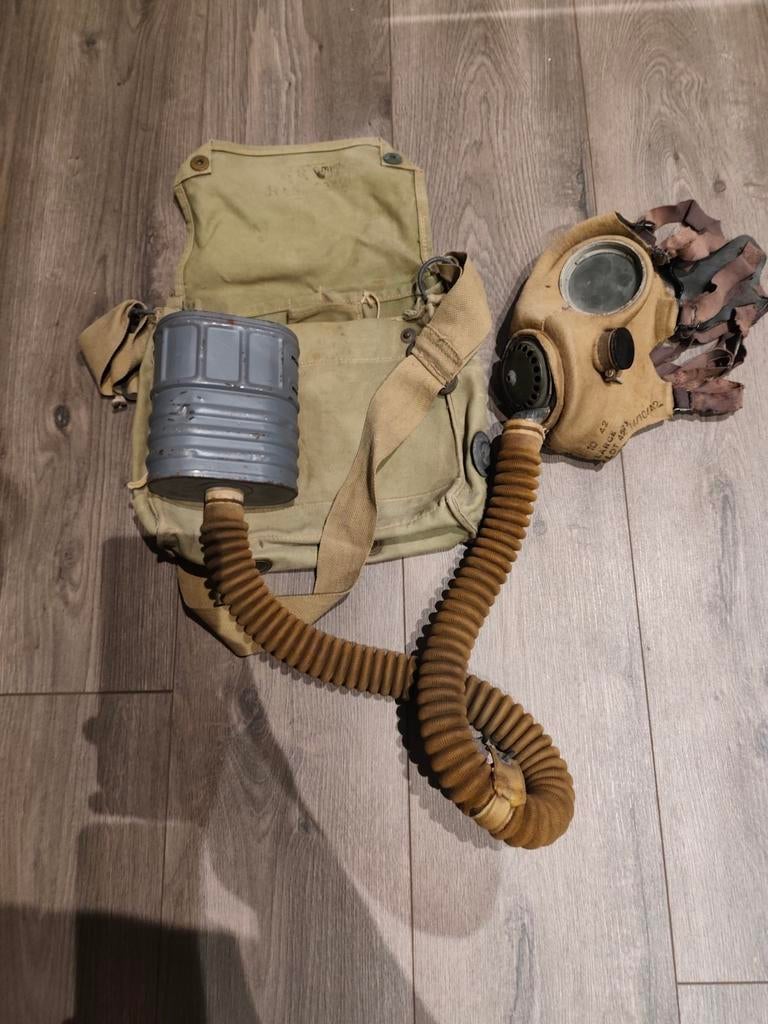 Engels gasmasker ww2 compleet met tas, Verzamelen, Militaria | Tweede Wereldoorlog, Ophalen of Verzenden, Engeland, Overige typen