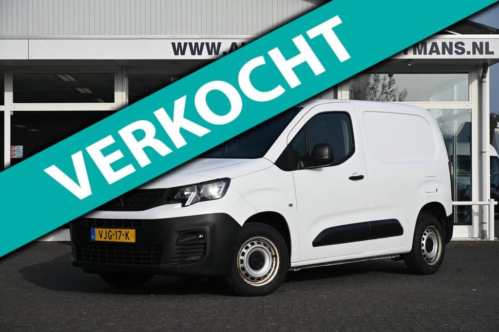 Peugeot Partner 1.5 BlueHDI Premium 3 Persoons Apple Carplay, Voorwielaandrijving, Stof, Gebruikt, 4 cilinders