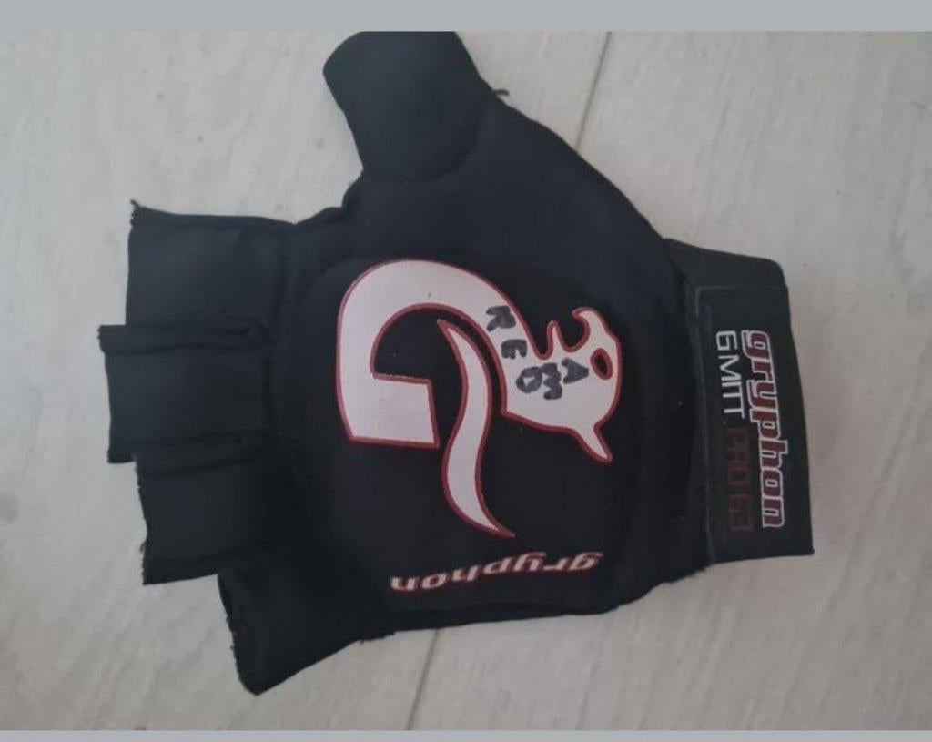 Hockey handschoen links maat M, Sport en Fitness, Hockey, Ophalen of Verzenden, Zo goed als nieuw, Overige typen