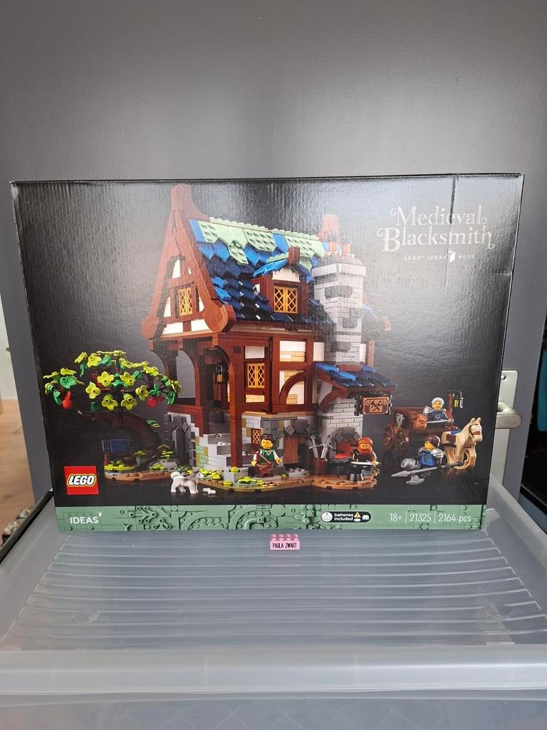Nieuw Lego Ideas 21325 Medieval Blacksmith - Lichte deuk, Ophalen of Verzenden
