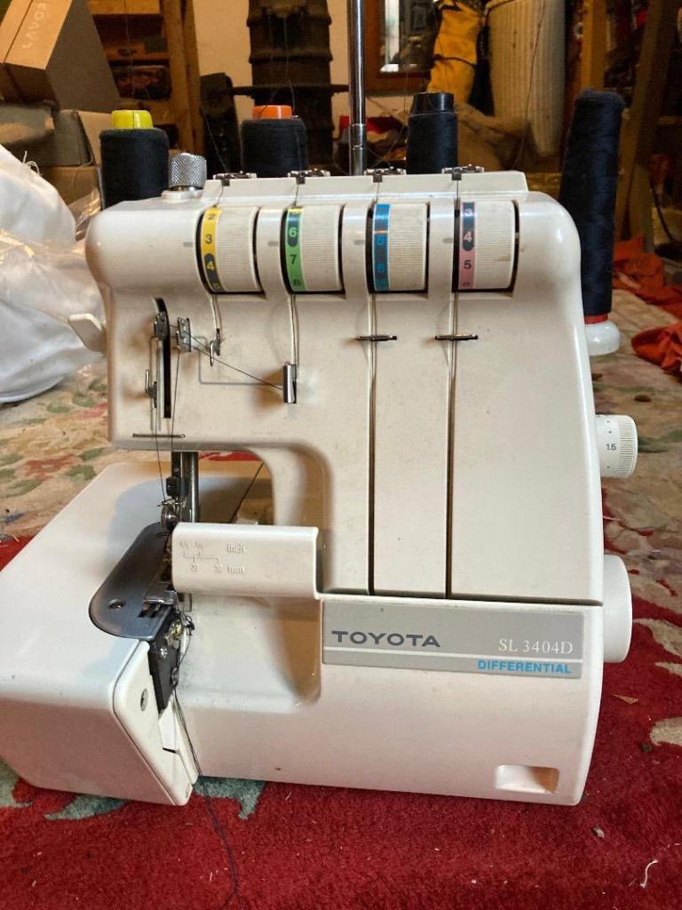 Toyota SL 340 3D Lockmachine, Ophalen of Verzenden, Gebruikt, Lockmachine, Overige merken