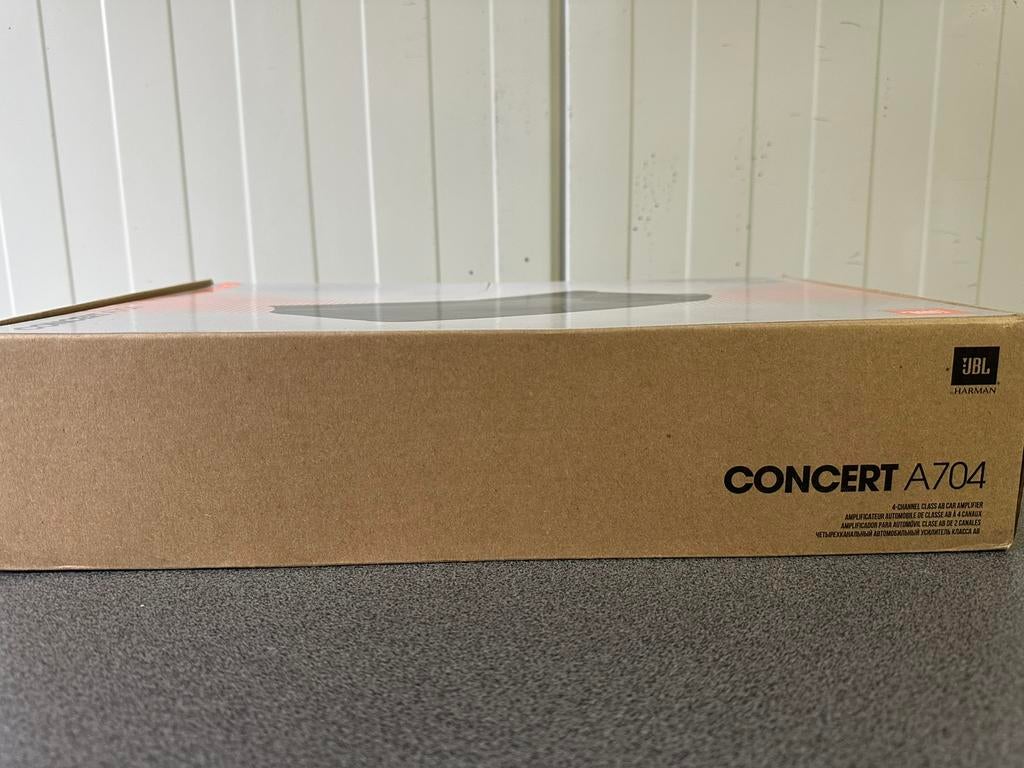 JBL Concert A704 - 4 Kanaals versterker - 1000 Watt, Auto diversen, Ophalen of Verzenden, Zo goed als nieuw