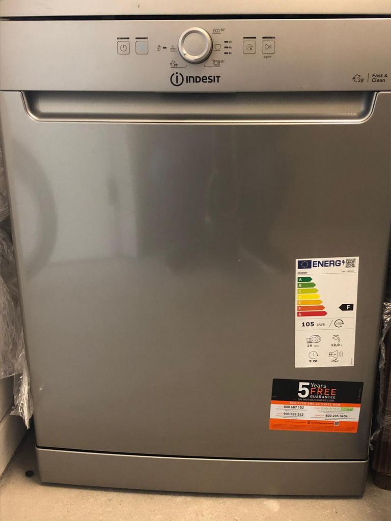 Afwasmachine te koop: Indesit, nauwelijks gebruikt, Ophalen of Verzenden, Zo goed als nieuw, 85 tot 90 cm