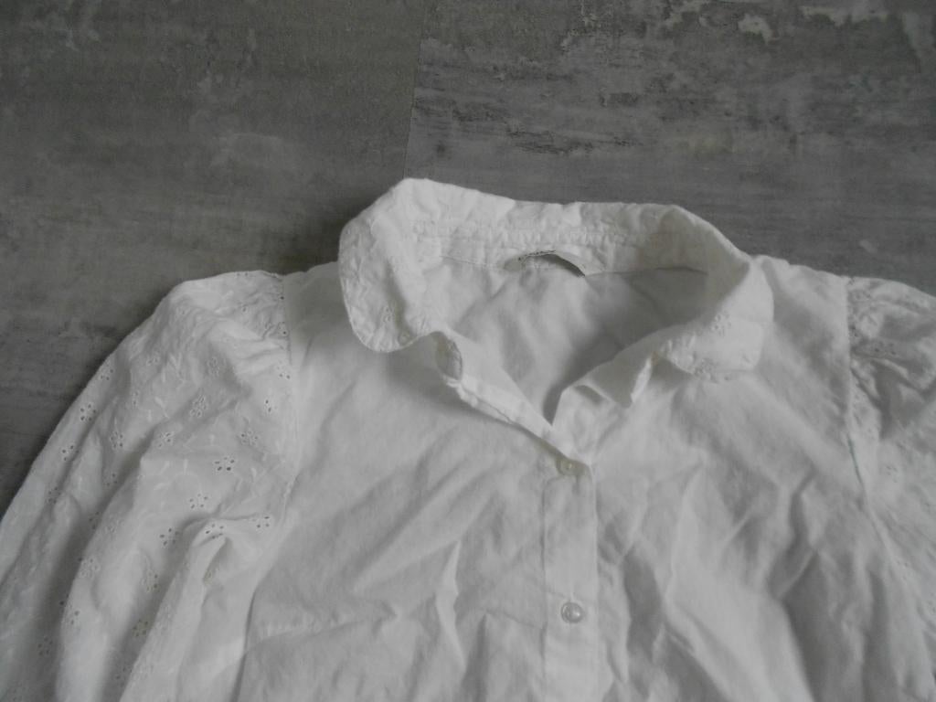 Only witte blouse met broderie, maat XS., Kleding | Dames, Blouses en Tunieken, Only, Wit, Ophalen of Verzenden, Zo goed als nieuw