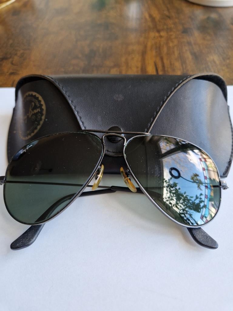 Ray-Ban Aviator Zonnebril met Hoesje, Gebruikt, Zonnebril, Zwart, Ophalen of Verzenden