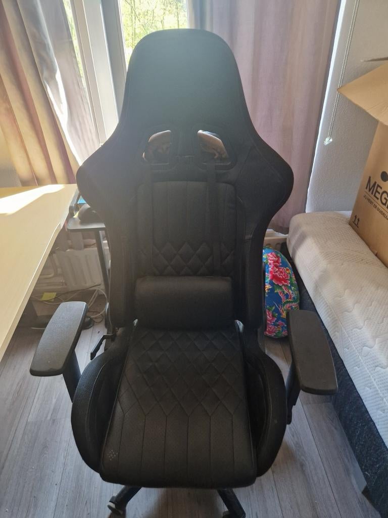 Jysk gamestoel met verlichting, Ophalen, Zwart