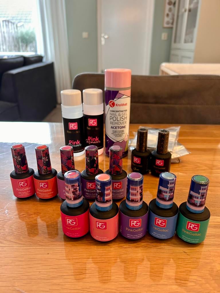 Pink Gellac set, Ophalen of Verzenden, Zo goed als nieuw, Overige kleuren, Handen en Nagels