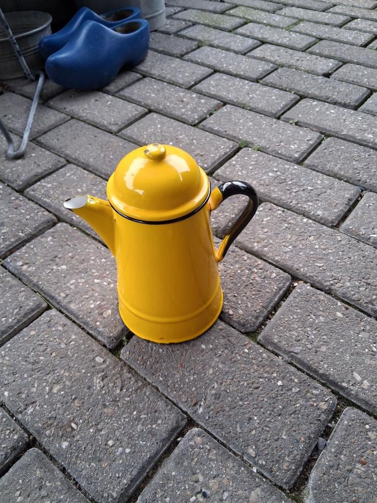 Gele emaille koffiekan, Antiek en Kunst, Antiek | Emaille, Ophalen