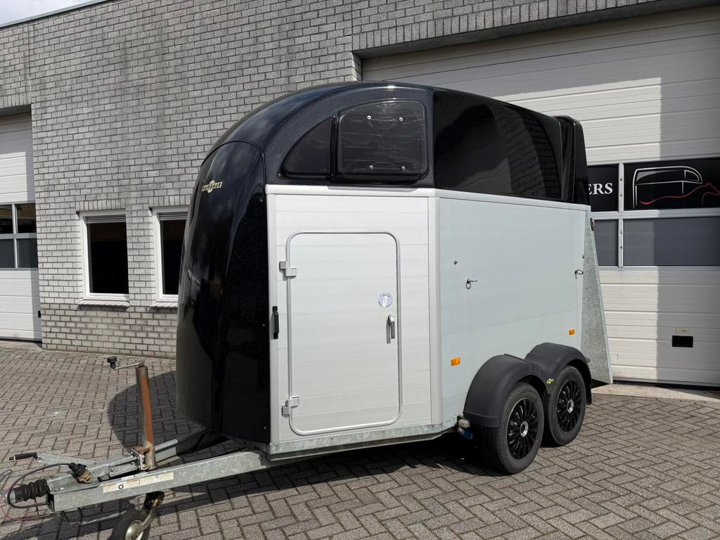 Hele nette Humbaur Xanthos 2 paards paardentrailer zeer luxe, Ophalen, Zo goed als nieuw, Aluminium, 2-paards trailer