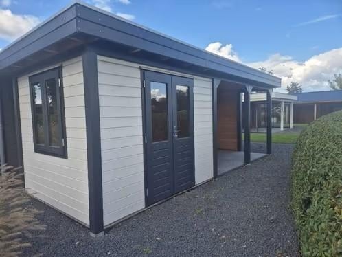 Woodpro - Tuinhuis met overkapping 670cm x 250cm, Ophalen, De Hoeve Buitenleven, Batterijenweg 2a, Kesteren, Gebruikt