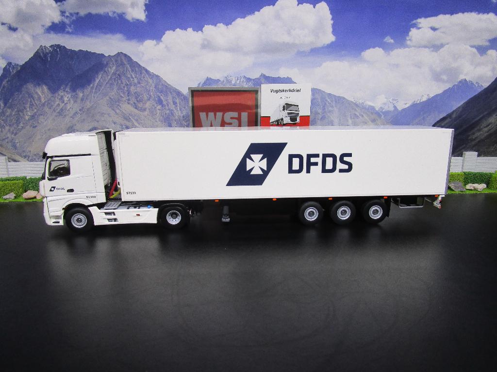 Wsi 01-4546 Mercedes-Benz Actros MP5 Giga Space , DFDS, Ophalen, Nieuw, Bus of Vrachtwagen, Wsi