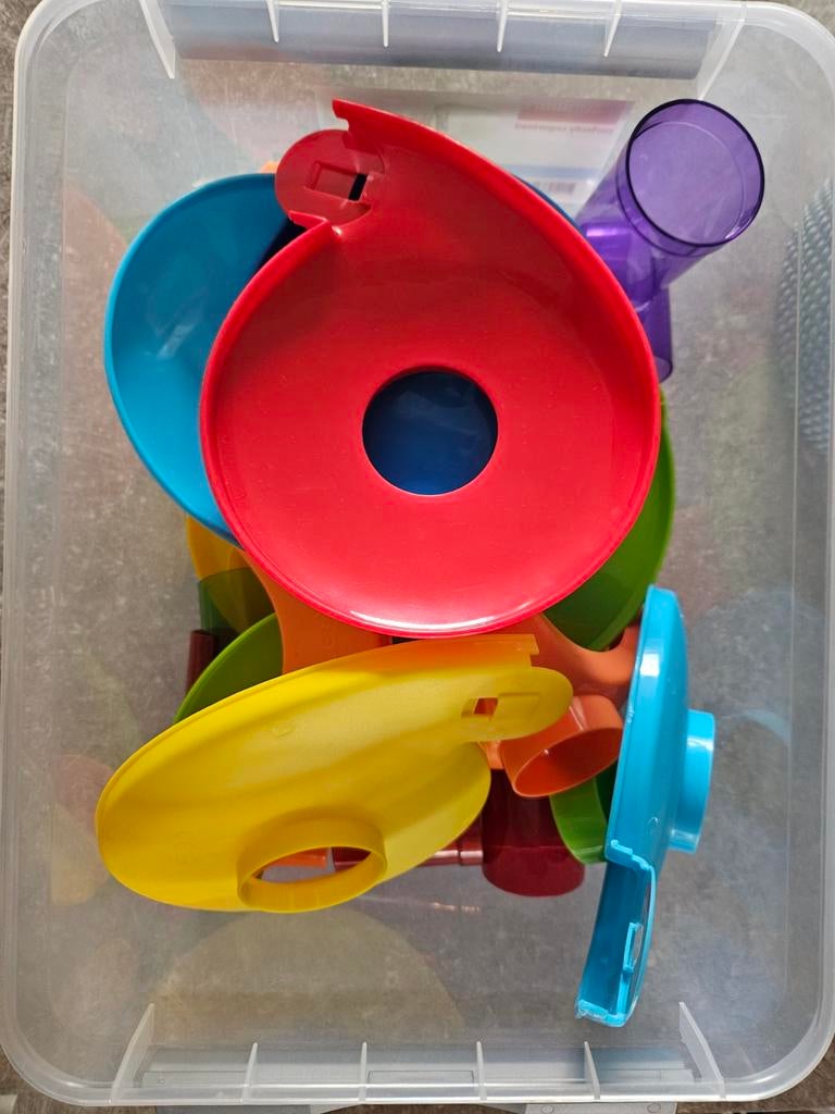 Knikkerbaan met grote ballen, Ophalen