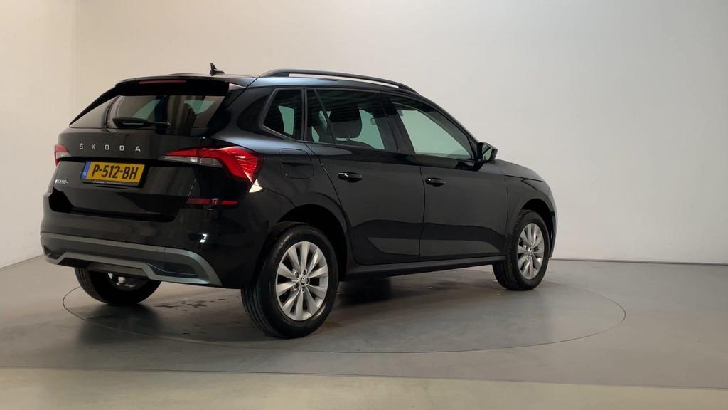 Skoda Kamiq 1.0 TSI 110pk Ambition Parkeersensoren Climate C, Stof, Gebruikt, Met garantie (alle), 620 kg