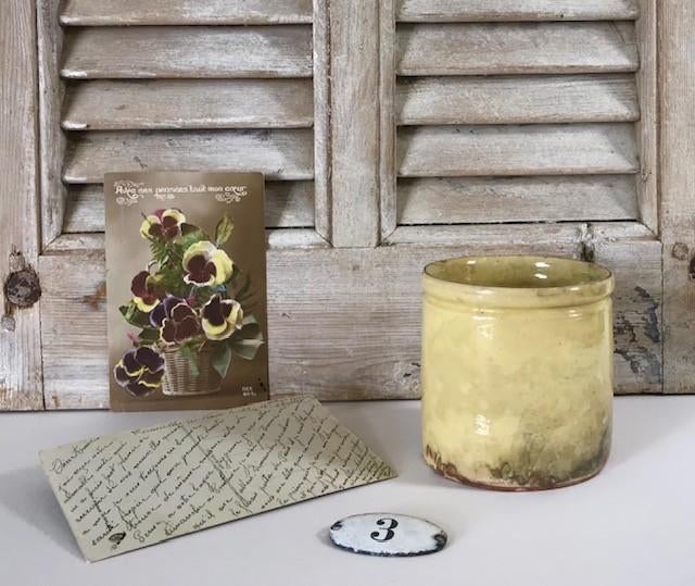 Antieke Franse Novia confit pot rijk geel geglazuurd