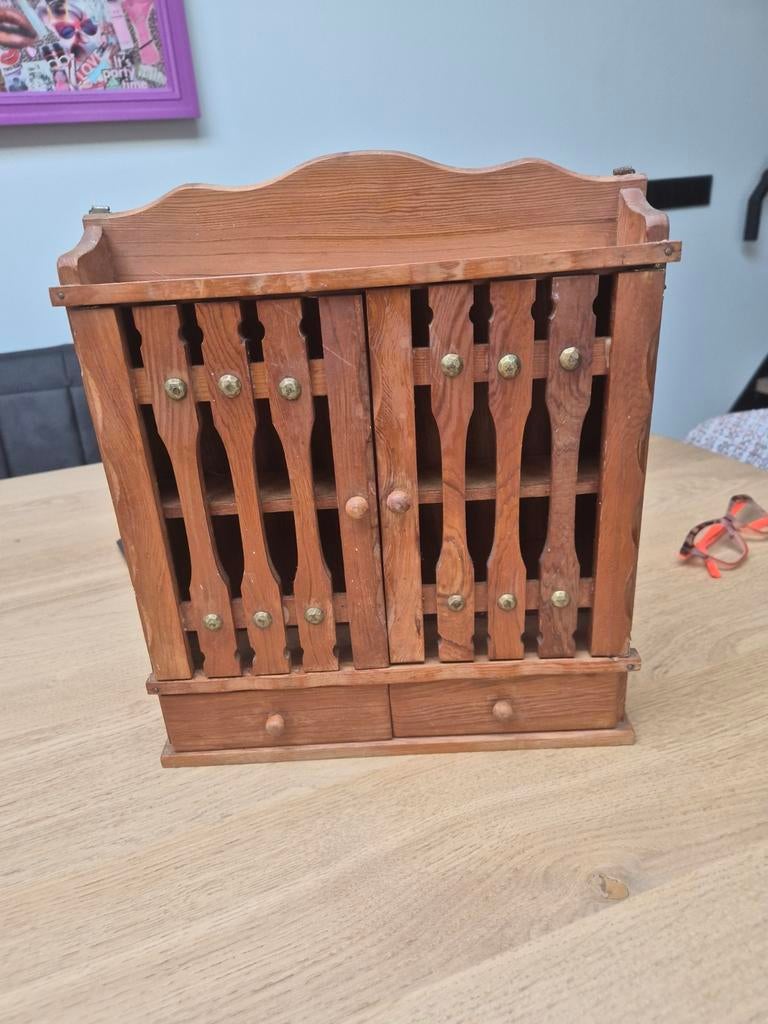 Mooi houten brokante kastje, Ophalen of Verzenden, Poppenhuis