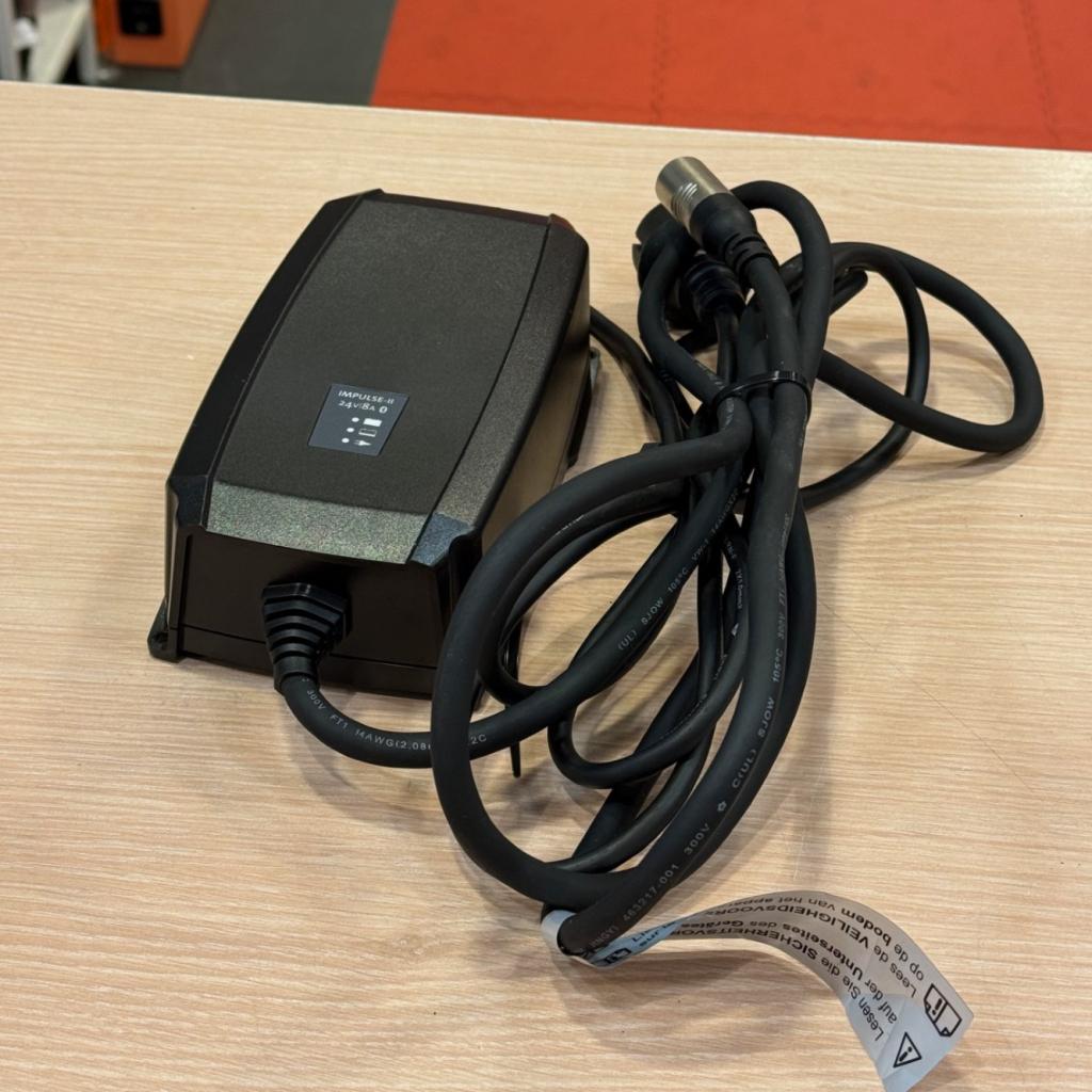 Victron Energy Impuls-II Smart acculader 24V 8A nieuw, Flex Ltd., Zo goed als nieuw, https://flex.com/contact-us, Nobelstraat 10, 5807 GA Oostrum LB, Limburg, Nederland