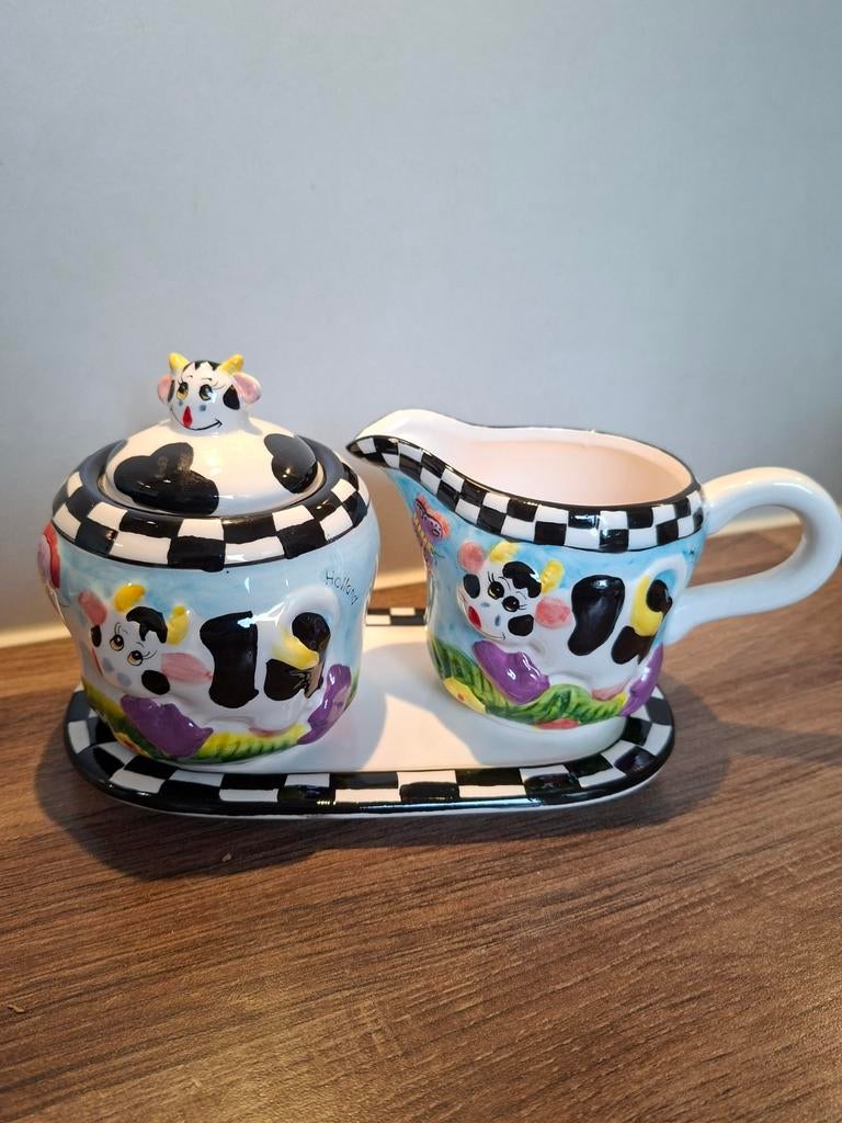 Leuke gemerkte Delfts koeien suikerpot en melkkannetje set, Gebruikt, Keramiek, Overige typen, Ophalen of Verzenden