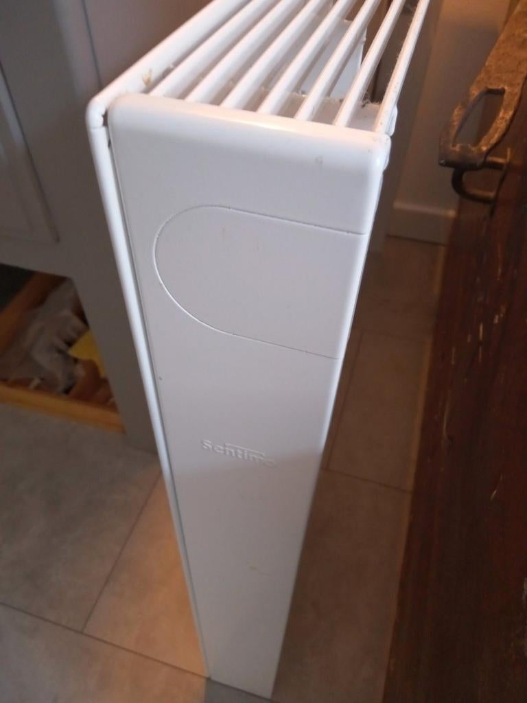 Sentimo Radiator Ombouw ! Wit kleur 9016, Ophalen, 60 tot 150 cm, Radiator, 30 tot 80 cm