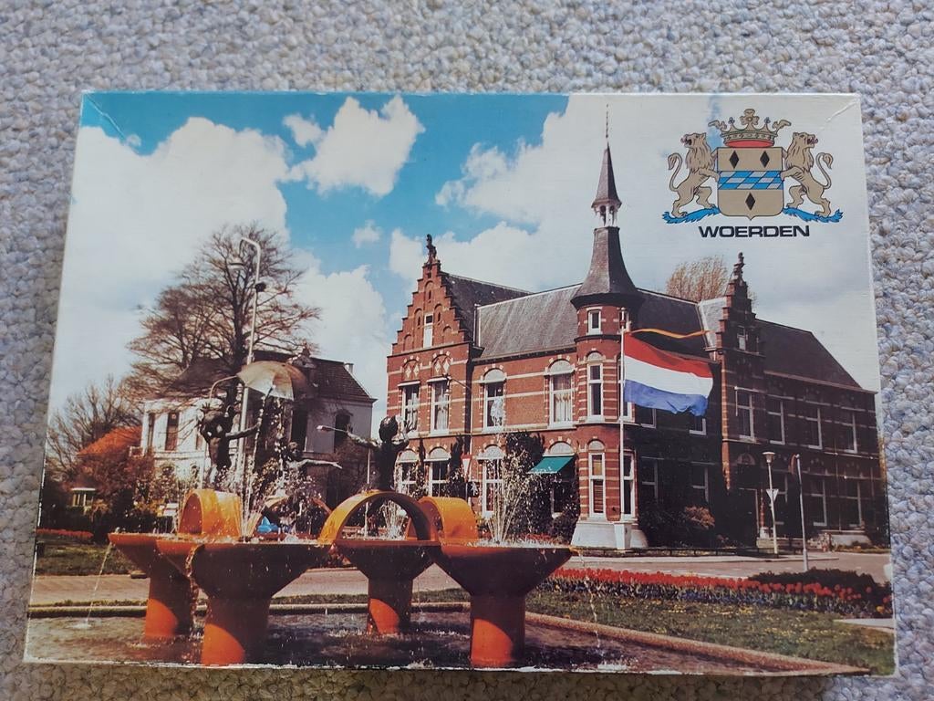 1000 puzzel Vintage Raadhuis Woerden Villa Koole en fontein, Hobby en Vrije tijd, Denksport en Puzzels, Ophalen of Verzenden, 500 t/m 1500 stukjes