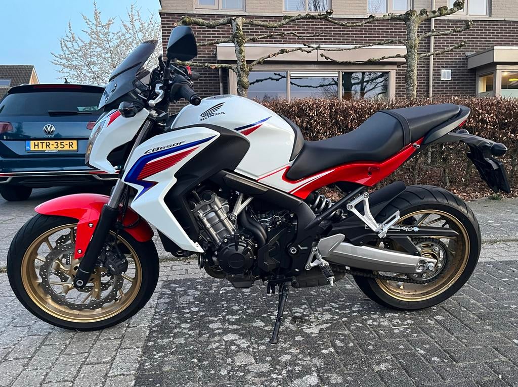 Honda CB650F | Weinig KM | Topstaat!!, 4 cilinders, Gebruikt, Particulier, Meer dan 35 kW