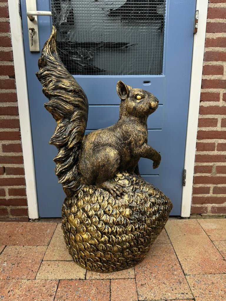 eekhoorn (goud/zwart) 97hoog 50breed 30diep/Nieuw!, Ophalen, Nieuw, Dier