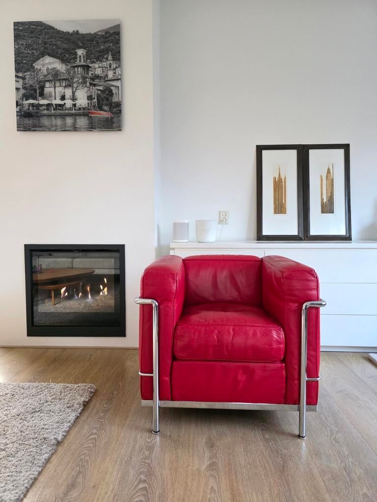 Cassina LC2 Grand Confort fauteuil Le Corbusier, Huis en Inrichting, Fauteuils, Ophalen of Verzenden, 75 tot 100 cm, Leer