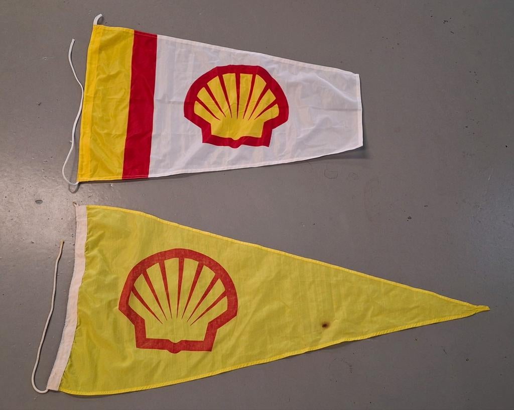 2x Shell puntvlag / tankstation vlaggetjes, Ophalen of Verzenden, Zo goed als nieuw
