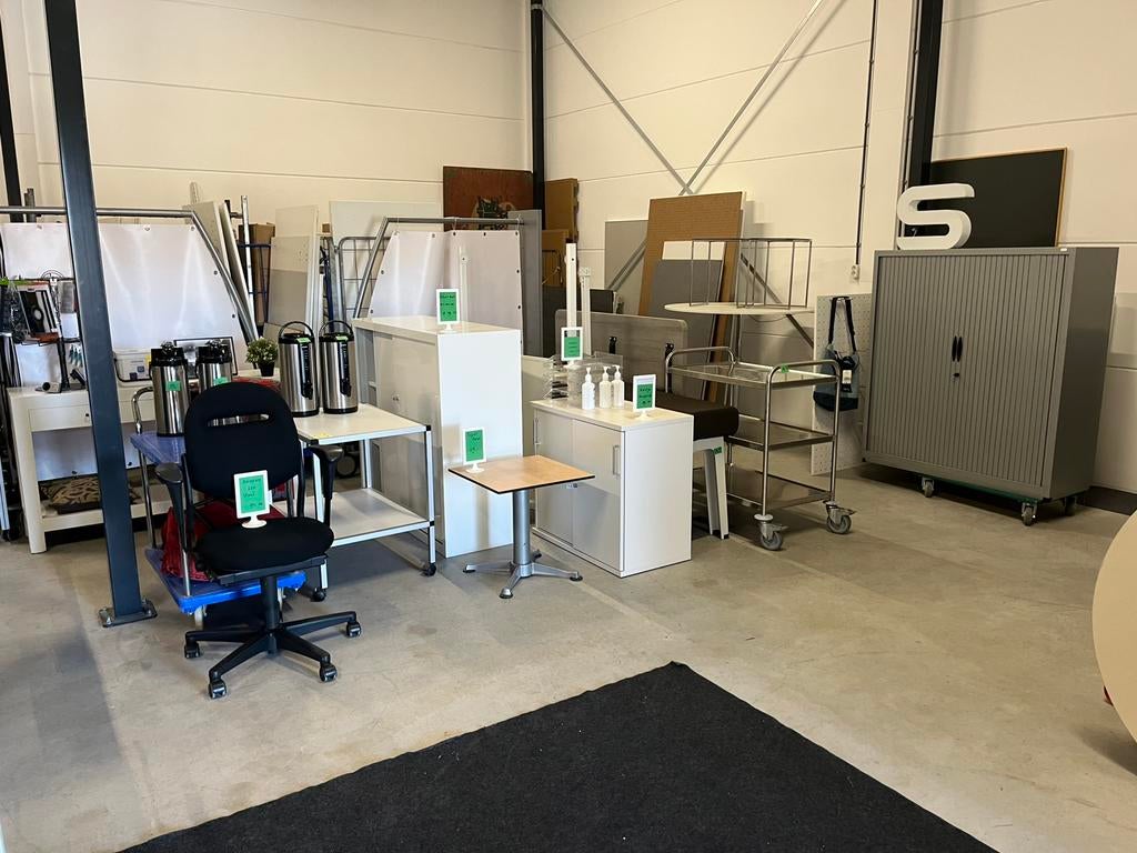 Kantoormeubel, kasten, stoelen, etagewagens koffiecontainers, Overige typen, Gebruikt, Overige merken, Overige materialen