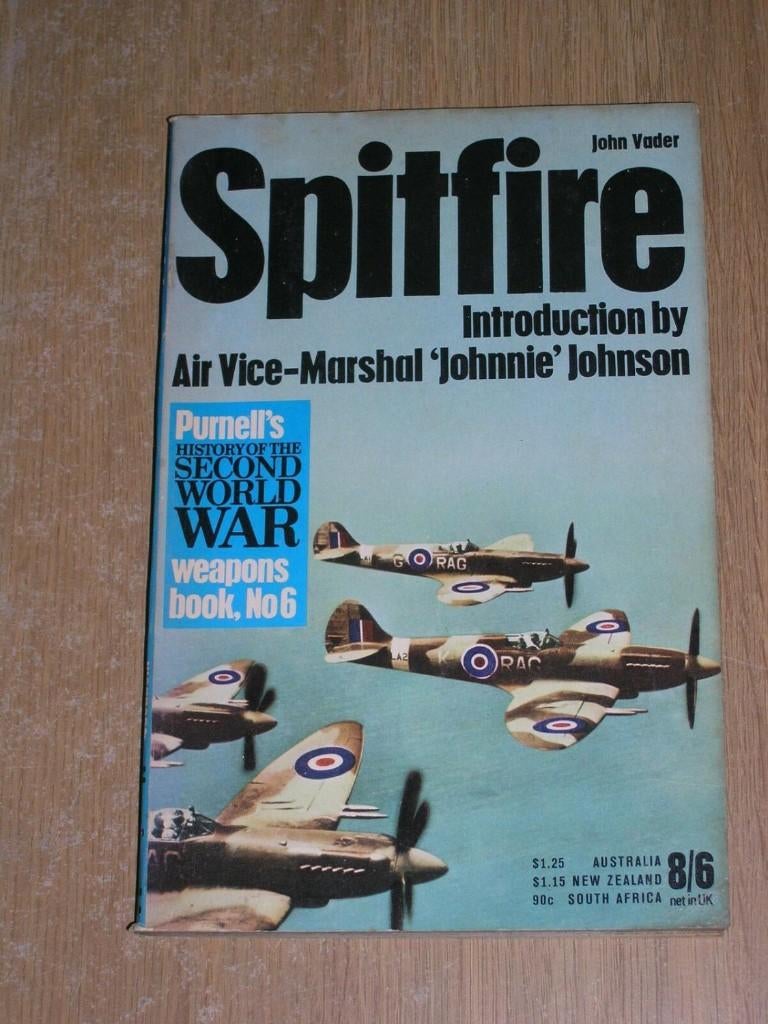 Spitfire Introduction by air door John Vader, Tweede Wereldoorlog, John vader, Ophalen of Verzenden, Zo goed als nieuw