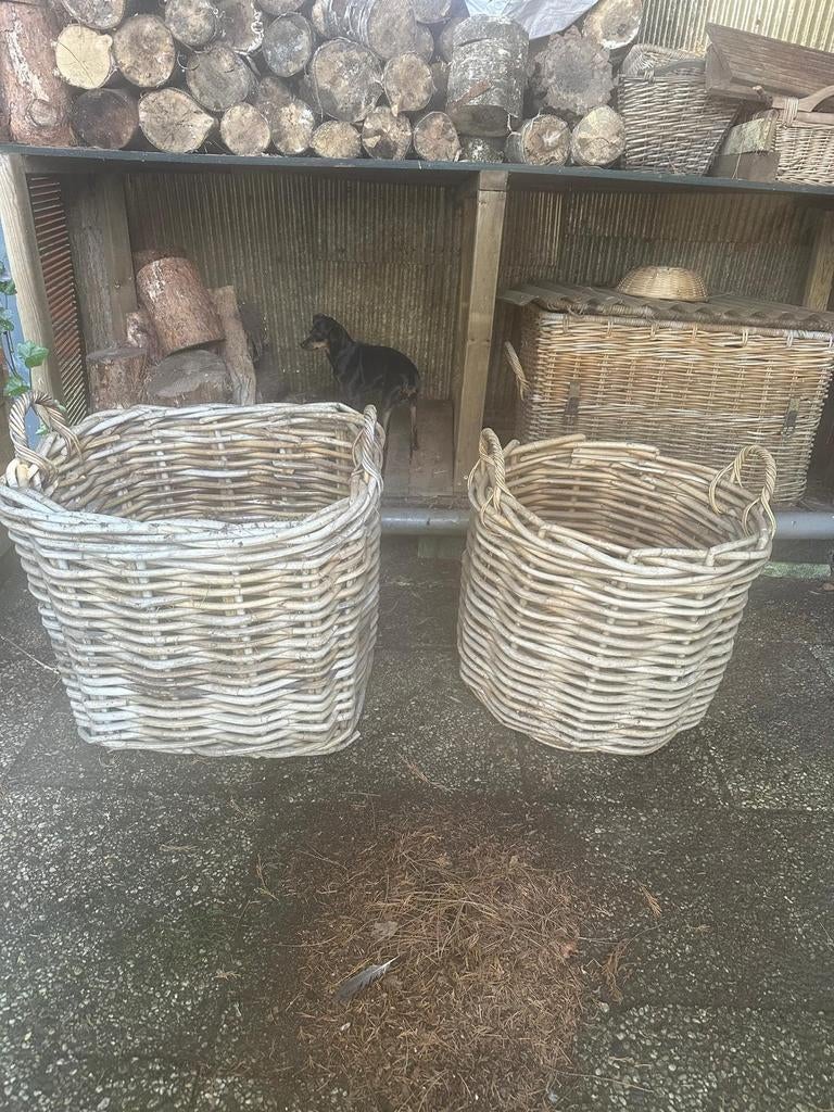 Robuuste manden voor bijvoorbeeld haardhout, Ophalen, Gebruikt, Mand, Riet
