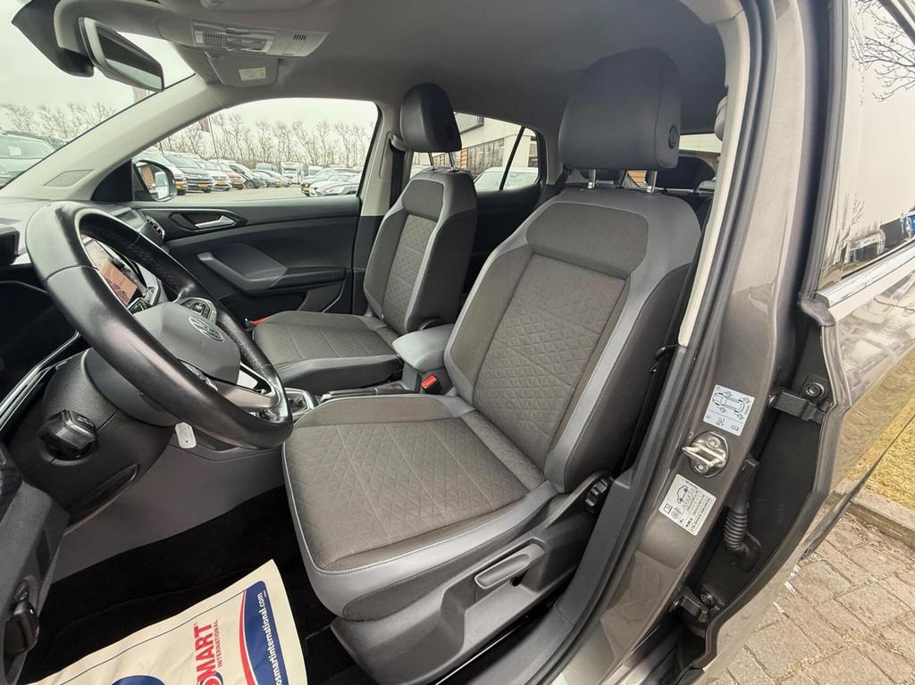 Volkswagen T-Cross 1.0 TSI Style Business R DSG DIGIDASH,CLI, T-Cross, Gebruikt, Met garantie (alle), Leder en Stof