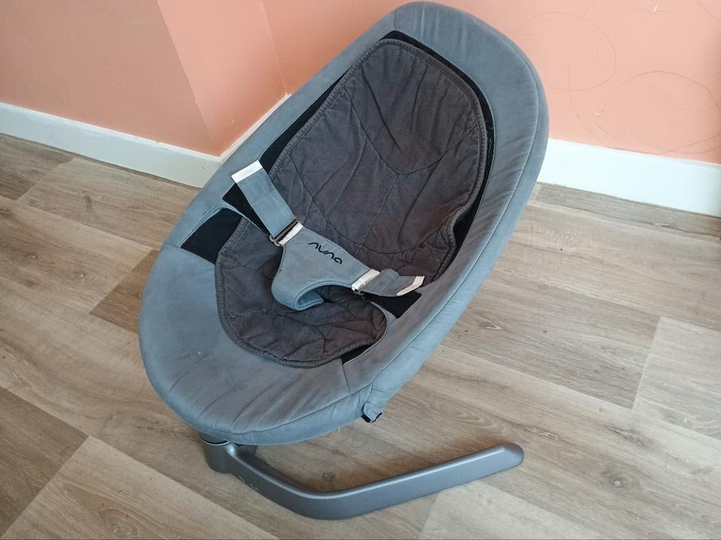 Nuna Leaf Wipstoel Grijs - Zo goed als nieuw, Kinderen en Baby's, Wipstoeltjes, Ophalen of Verzenden