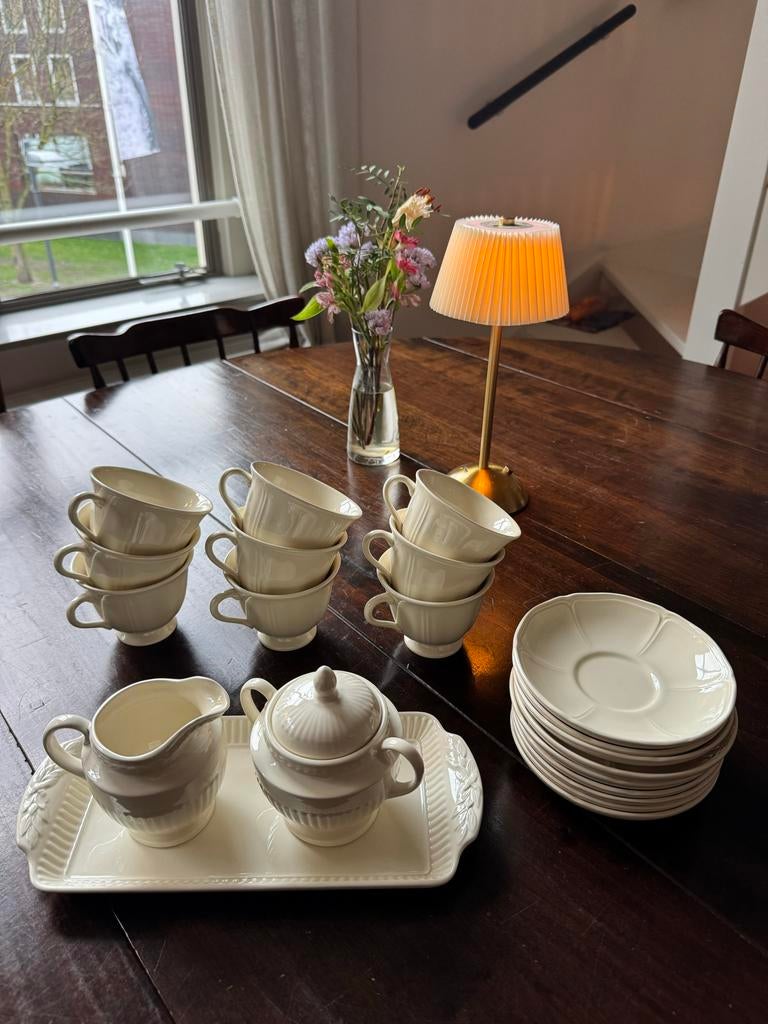 Wedgwood Edme Koffie/Thee Servies - 9 Persoons, Ophalen of Verzenden, Zo goed als nieuw, Wedgwood, Kop(pen) en/of Schotel(s)