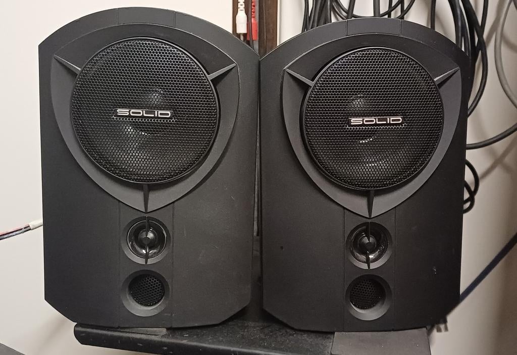 SOLID  B&W  Bower& Wilkins speakers, Ophalen of Verzenden, Front, Rear of Stereo speakers, Bowers & Wilkins (B&W)