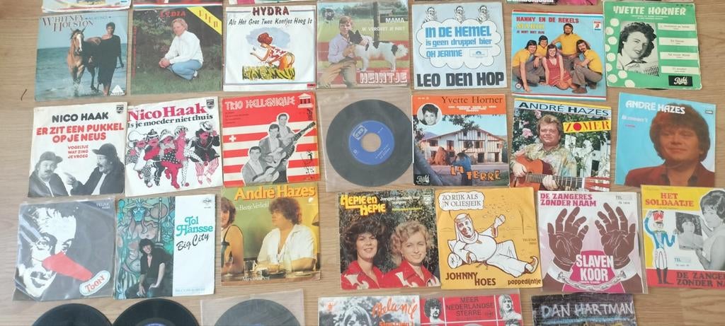 Te koop partij piraten singeltjes, Ophalen of Verzenden