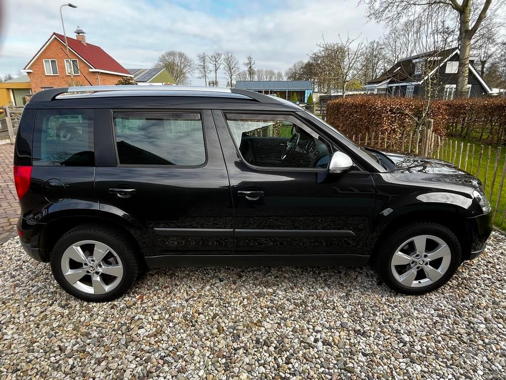 Skoda Yeti 1.2 TSI 81KW 2016 139.000 km, Auto's, Voorwielaandrijving, 4 cilinders, Zwart, 1200 kg