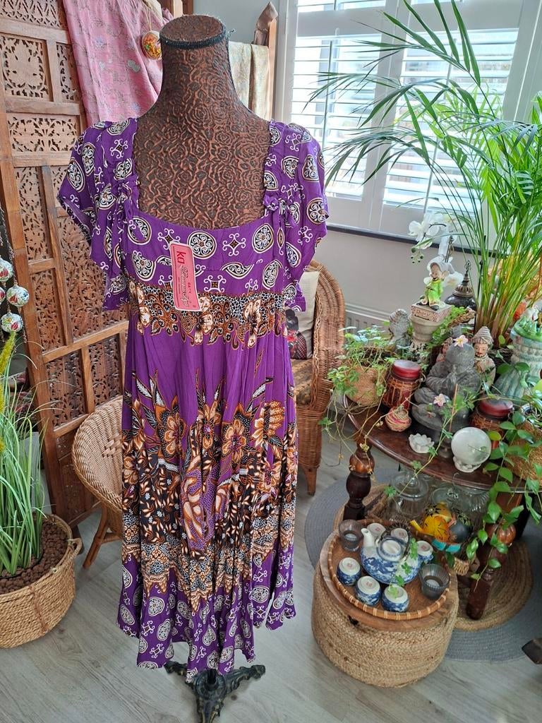 Nieuw+kaartje!Indonesië/Superleuk batik print jurkje mt M/L, Kencana Ayu Batik, Ophalen of Verzenden, Nieuw, Knielengte