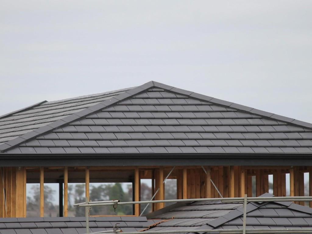 Keramische Vlakke dakpan Antrasiet mooie prijs, Steen of Klei, Zwart, Nieuw, Ophalen of Verzenden