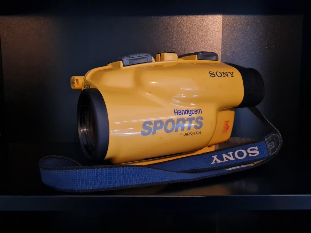 Sony Handycam Sports SPK-TRA - Videocamera behuizing, Audio, Tv en Foto, Videocamera's Analoog, Ophalen of Verzenden, Overige soorten