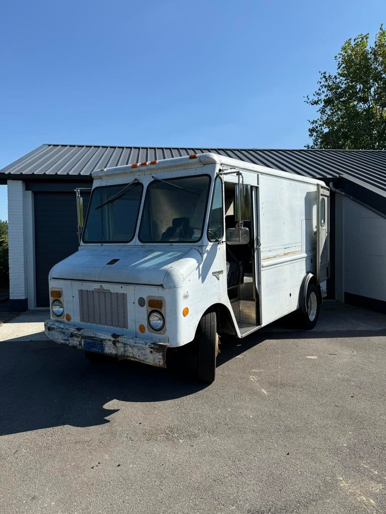 Chevrolet Stepvan p30 Grumann Kurbmaster, Auto's, Achterwielaandrijving, Overige carrosserieën, Wit, Handgeschakeld