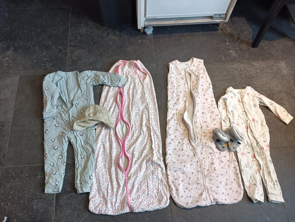 3 slaapzakken, nachtponnetjes 3 stuks, Nacht- of Onderkleding, Gebruikt, Jongetje of Meisje, Ophalen of Verzenden