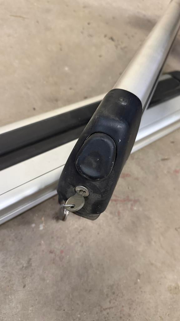 Compatibel met Kia Niro magnetische universele kitdrager voor autodak, geen glas, 2 paar skihouders, goedgekeurde, zwarte magneet