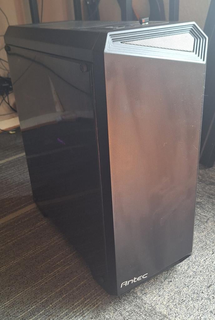 AMD Ryzen 5 -2600 met 16gb RAM (2x8) en 6GB videokaart, Ophalen, Zo goed als nieuw