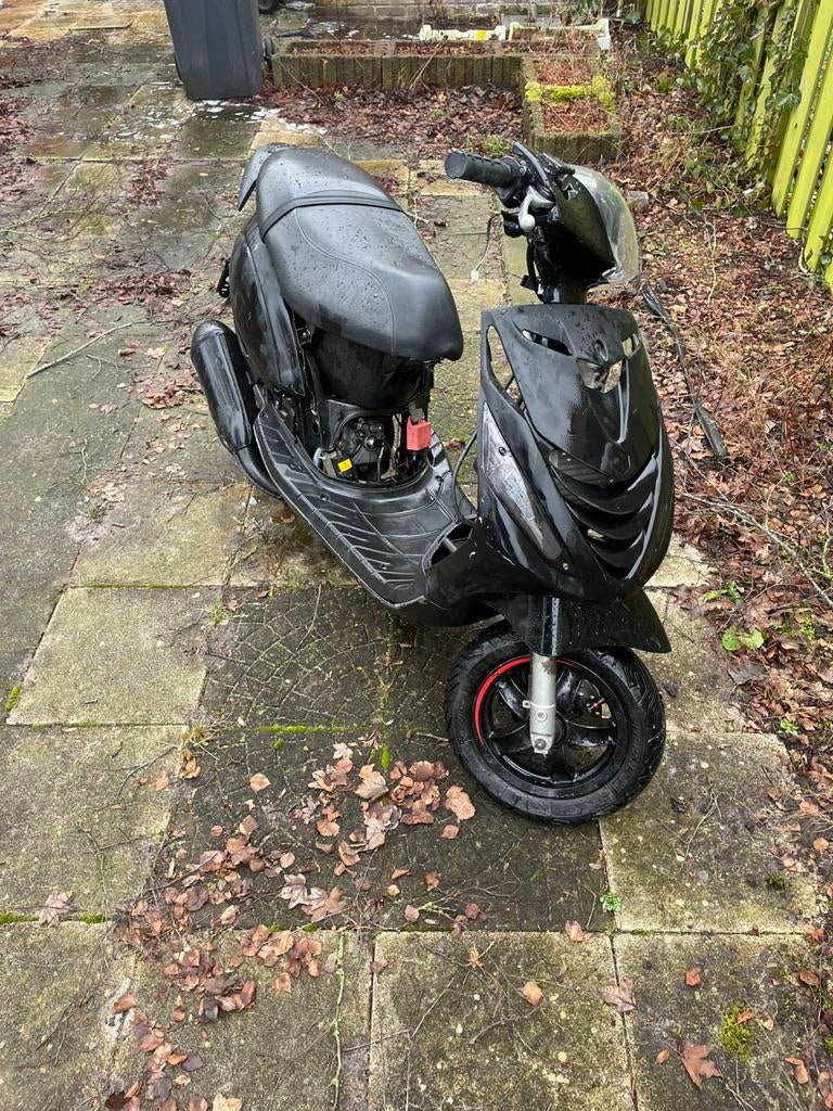 Zip sp lc150 stage 3, Ophalen, Zo goed als nieuw, Benzine, Zip