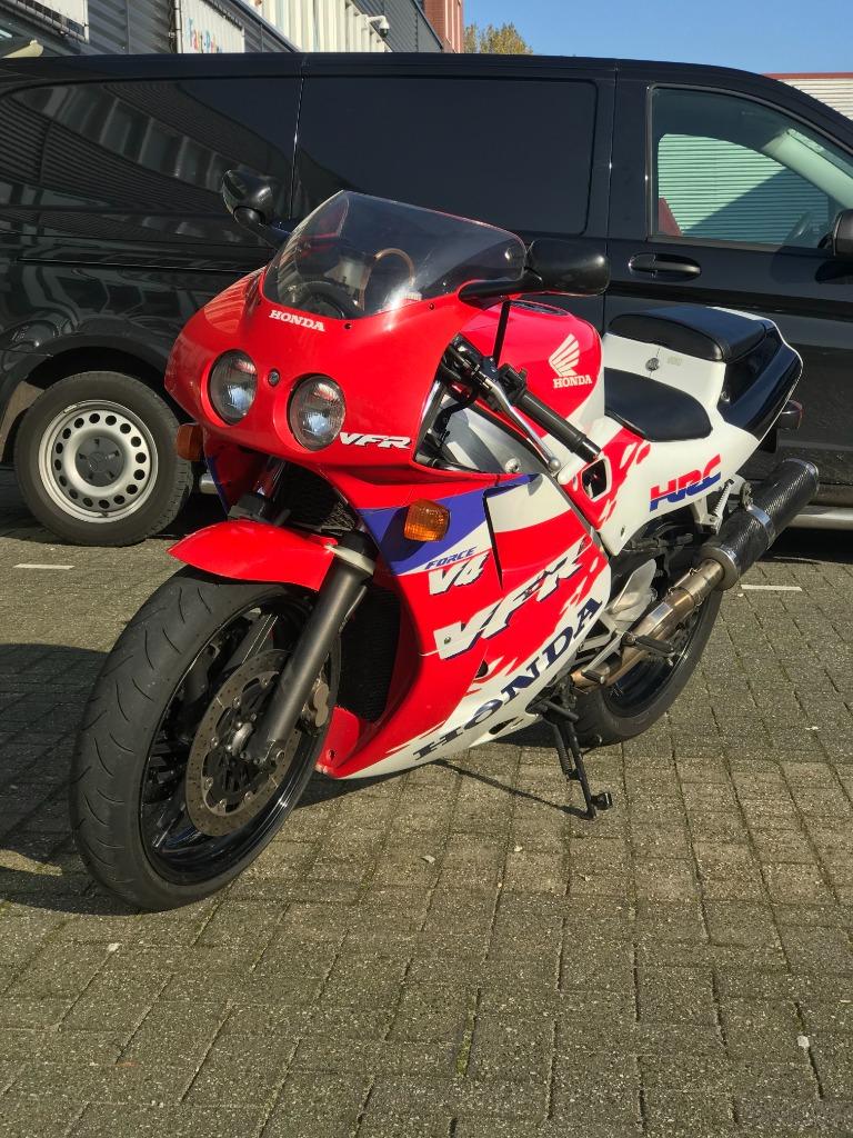 Honda VFR400R – NC30 (1992)