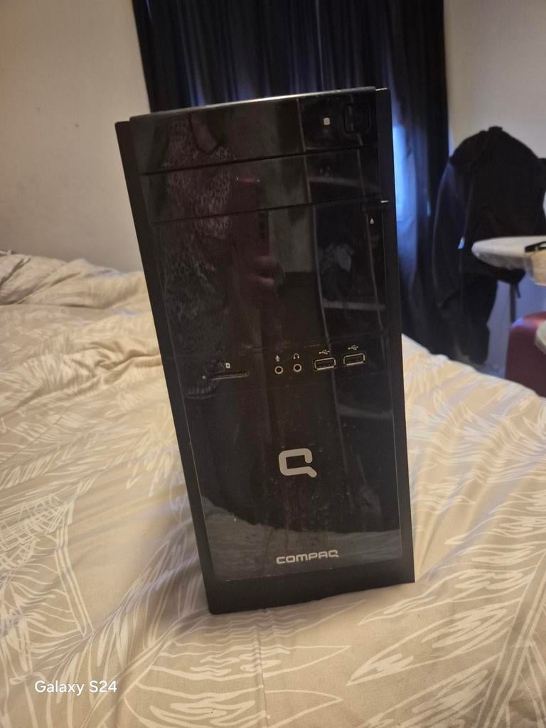 Compaq Desktop PC - Goedkoop!, Computers en Software, Desktop Pc's, Onbekend, Gebruikt, HDD, Minder dan 4 GB