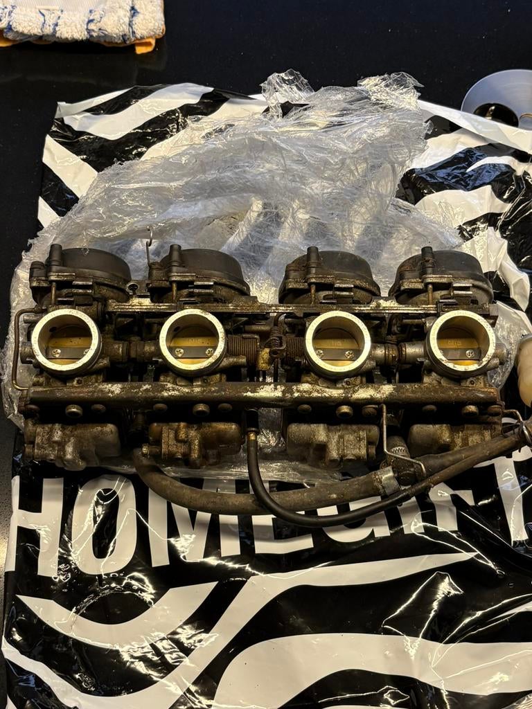 4x 33mm Mikuni carburateur, Ophalen, Gebruikt